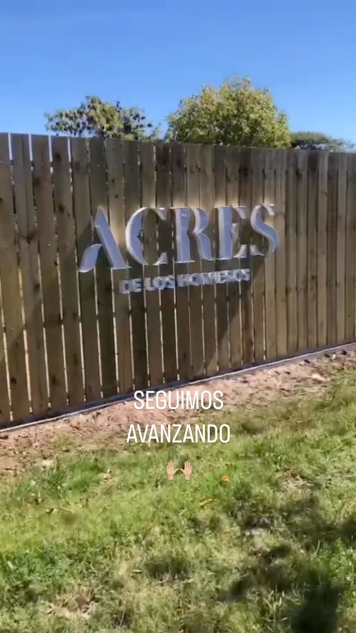 ¡Seguimos avanzando! 🙌🏼Ya se empieza a notar movimiento en el proyecto, vení a descubrir Acres de Los Horneros, un barrio en un entorno que siempre soñaste.  👉🏼Conoce más en patagonland.uy  Desarrollan: @patagonlanduy y @ebital_ingenieria.construccion  #acresdeloshorneros #canelones #barrioprivado #sitioscanelones